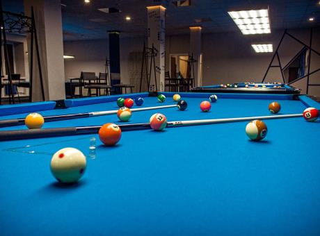 Бильярдный зал