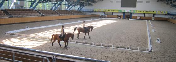 Крытый манеж